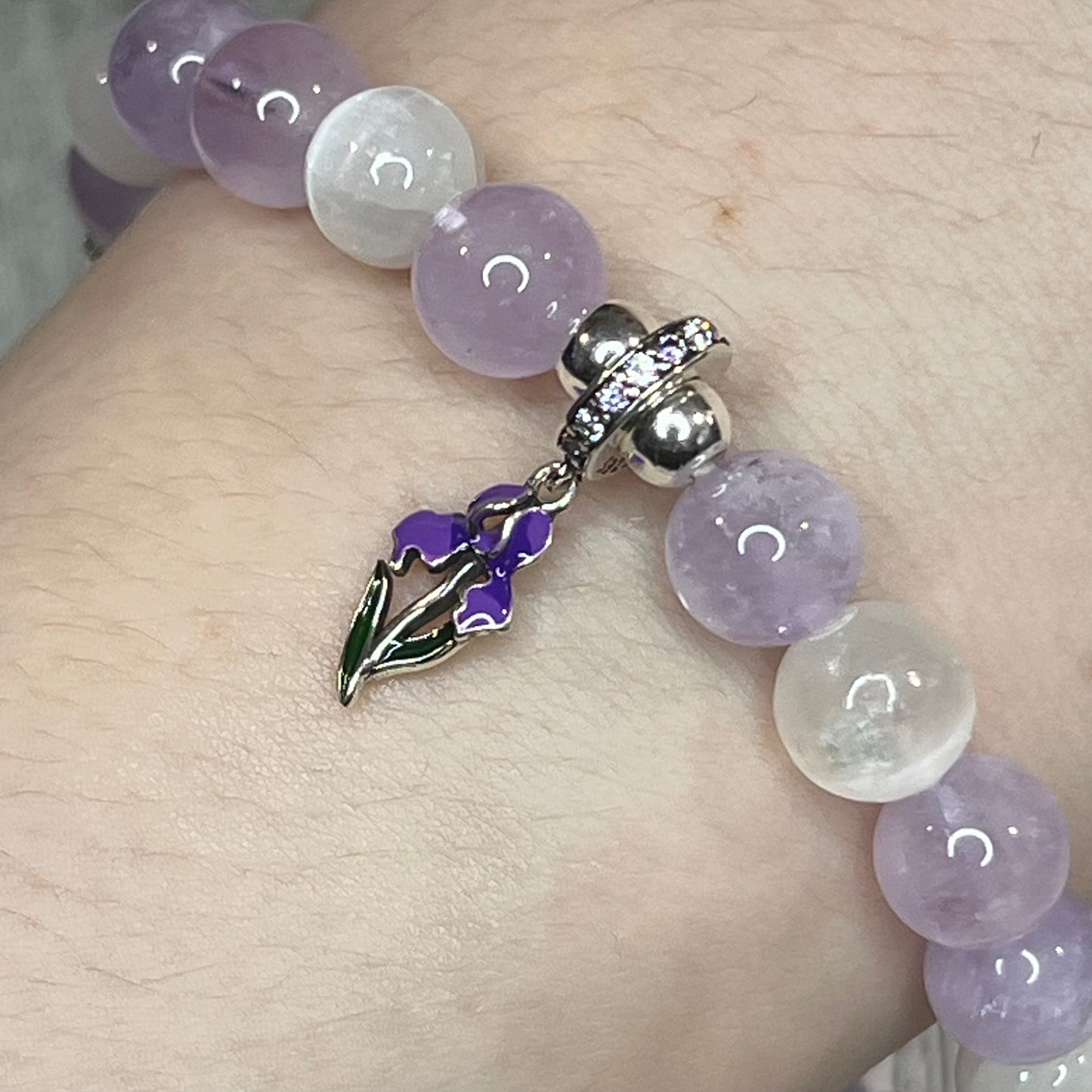 Light Purple Jade and Selenite Bracelet with Tulip Charm